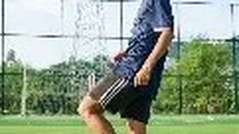 东亚杯焦点战：岩渕真奈独中三元，李影错失良机，女足0-3不敌日本